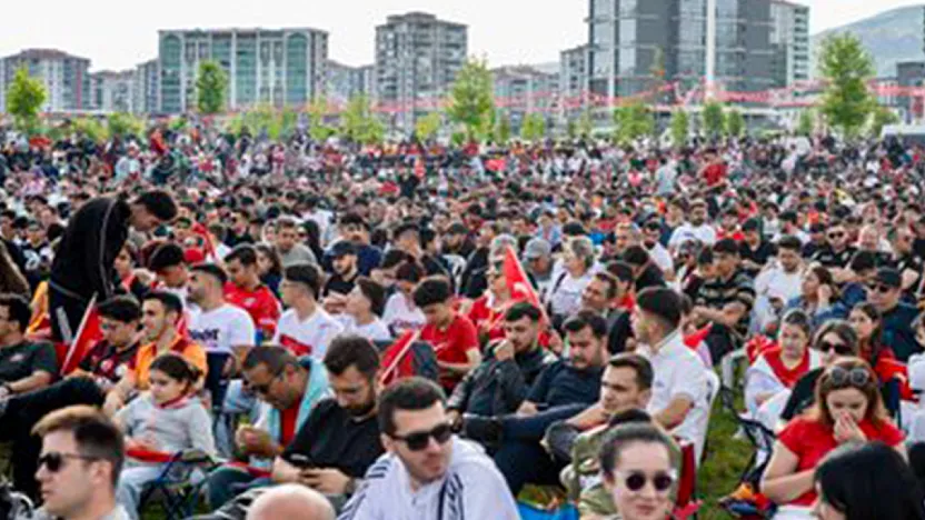 Malatya Tek Yürek Oldu! Dev Ekran Başındaki Coşku Mağlubiyetle Sona Erdi