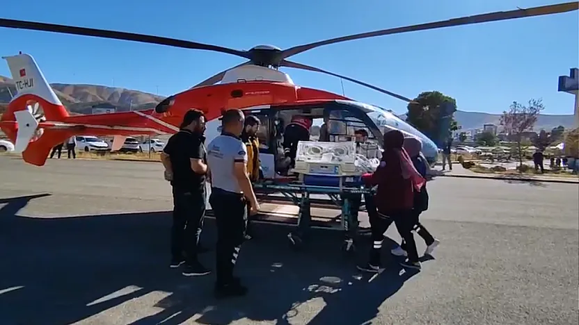 Minik Muhammed Ali İçin Zamanla Yarış! Ambulans Helikopterle Malatya'ya Sevk Edildi