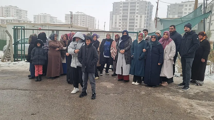 Tandoğan Konteyner Kent Sakinleri Kış Günü Tahliyeye Tepkili!