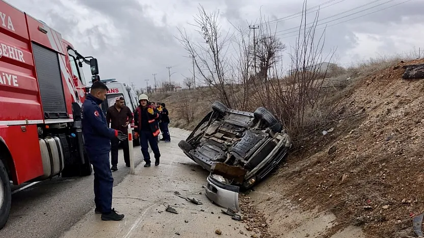 Tavşantepe Mevkiinde Korkutan Kaza: Kontrolden Çıkan Araç Şarampole Devrildi