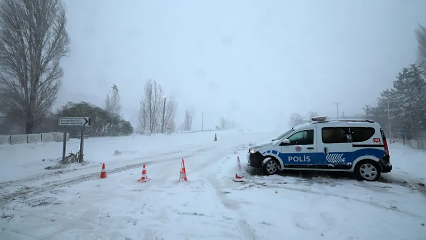 Tipi Nedeniyle Kapanan Kayseri-Malatya Yolu Yeniden Trafiğe Açıldı!