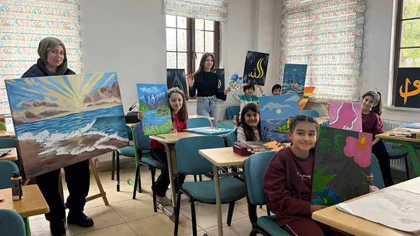 Yeşilyurt'ta Sanat Dolu Mesai: Minik Ressamlar Atölyede Buluştu!