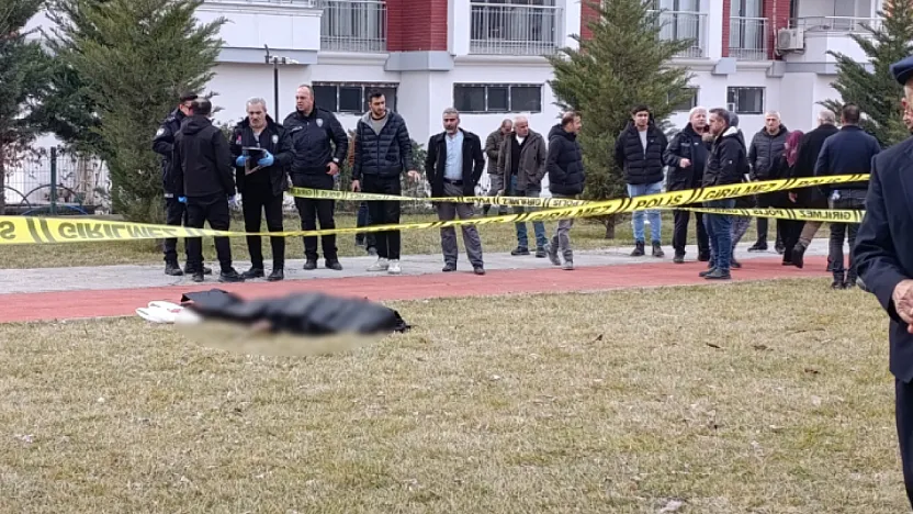 Yeşilyurt'ta Sokakta Feci Ölüm! Ekmek Almaya Giderken Hayatını Kaybetti