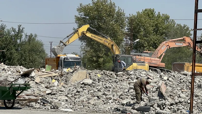 Yıkım Devam Ediyor, Belirsizlik Sürüyor! Malatya Sanayi Esnafı Çıkış Yolu Arıyor