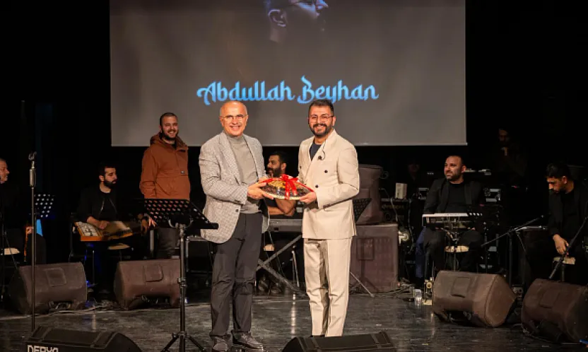 Abdullah Beyhan Malatya'yı Mest Etti: Sanat Merkezi'nde Ramazan'ın Manevi Zirvesi!