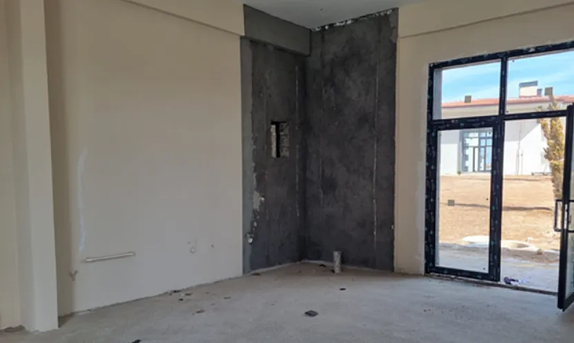 Afet Konutu Değil Şantiye Teslimi: Malatyalı Esnaftan Boş Dükkan Tepkisi!