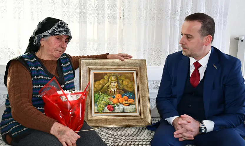 Başkan Karademir Şehit Annesi Sebahat Yakut ile Bir Araya Geldi