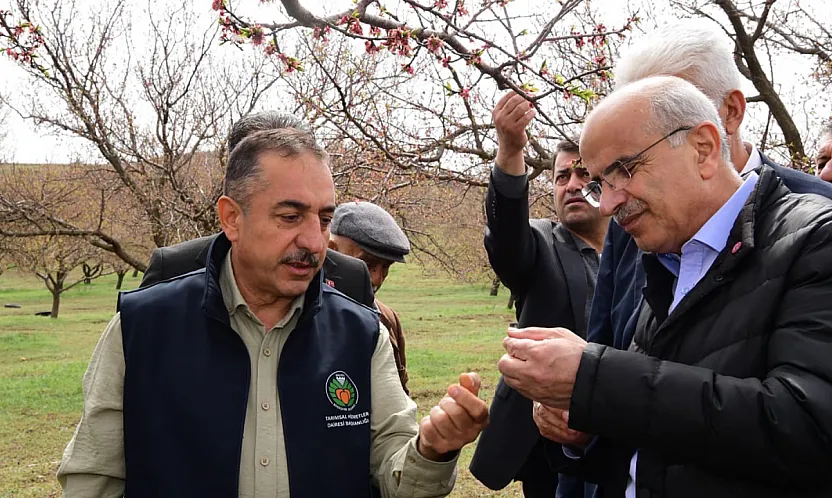 Başkan Sami Er Dolu Mağduru İlçelerde! Hasar Envanteri Çıkarılıyor