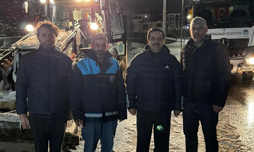 Başkan Taşkın'dan Gece Yarısı Ekiplere Ziyaret!