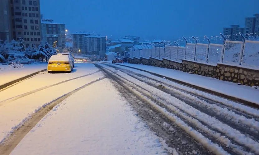 Battalgazi'de Kar Mesaisi: Sahur Sonrası Sahada Denetim!