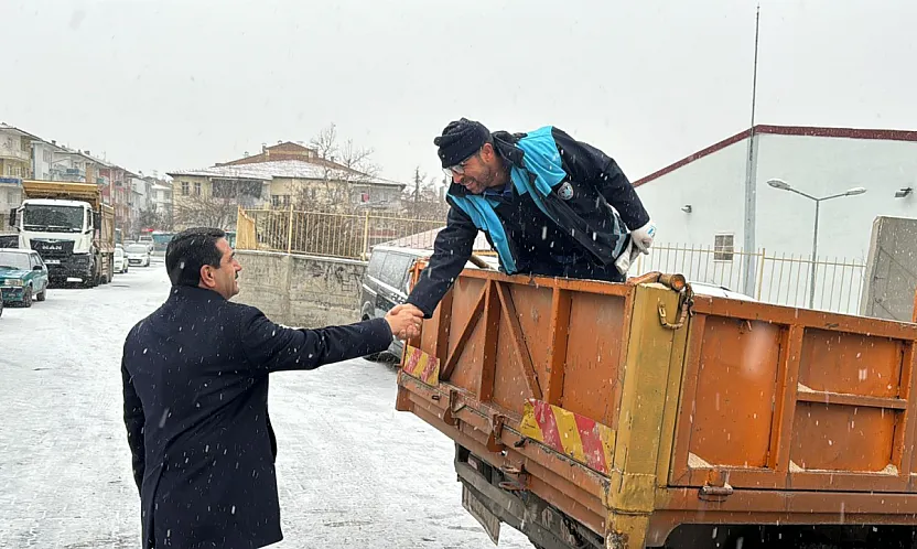 Battalgazi'de Karla Kaplı 104 Mahallede Çalışma