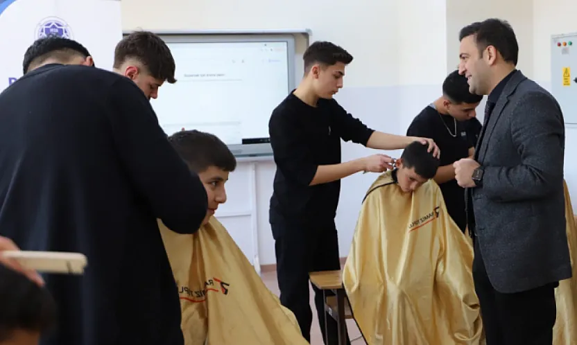 Battalgazi'de Miniklere Bayram Bakımı: Ücretsiz Tıraş Seferberliği!