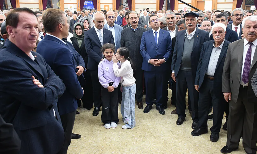 Bayramlaşma Programında Birlik Mesajı! Malatya Protokolü Vatandaşlarla Buluştu
