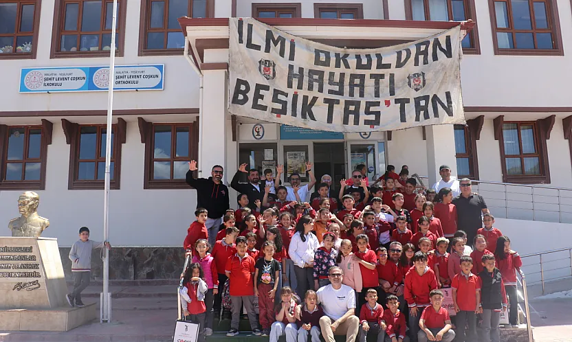 Beşiktaş Taraftar Grupları Malatya'da Köy Okulları ve Onkoloji Servisindeki Çocukları Ziyaret Etti