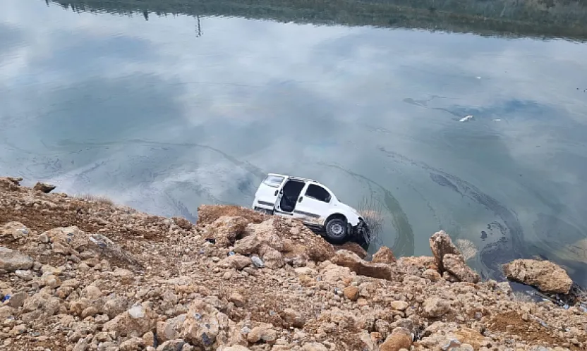 Beylerderesi'nde Göletin Kıyısında Halatlı Kurtarma Operasyonu!