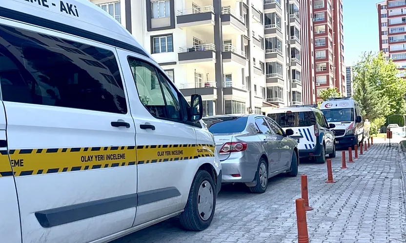Bostanbaşı'nda 44 Yaşındaki Şahıs Evinde Ölü Bulundu