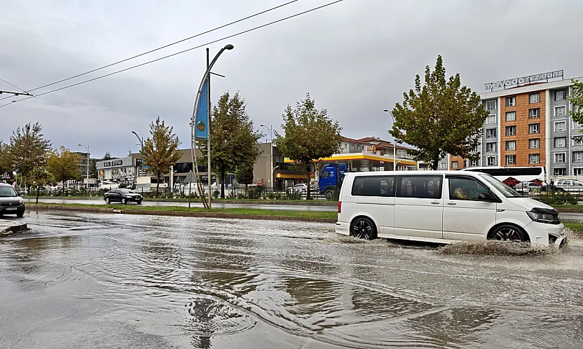 Çevreyolunda Sürücülere Zor Anlar! Malatya İçin Meteoroloji'den Üst Üste Uyarılar