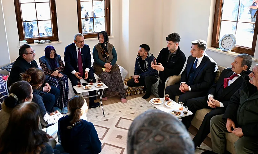 Darende'de Beklenen Köy Evleri Teslim Edildi