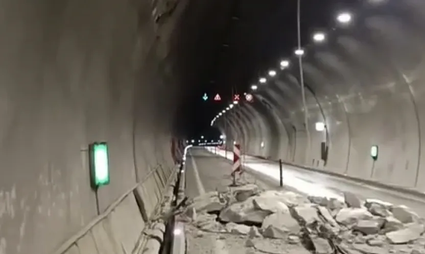 Erkenek Tüneli'nde Korkutan çökme Faciadan Dönüldü!