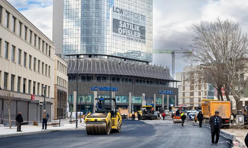 İnönü ve Kışla Caddeleri 30 Metrelik Dev Bulvarlara Dönüşüyor!