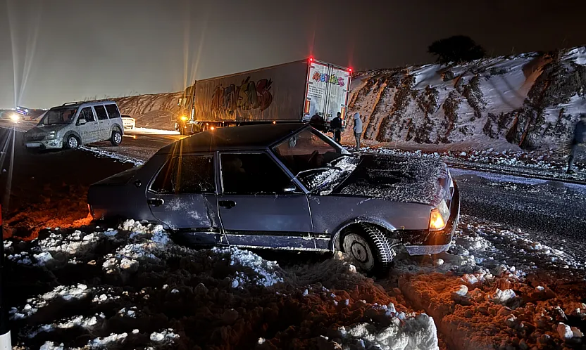 Kayseri-Malatya Yolunda Gizli Buzlanma Ekipler Teyakkuzda