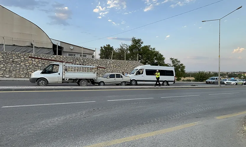 Malatya Anayurt Bulvarı'nda Zincirleme Kaza Sonrası Trafik Yeniden Normale Döndü!