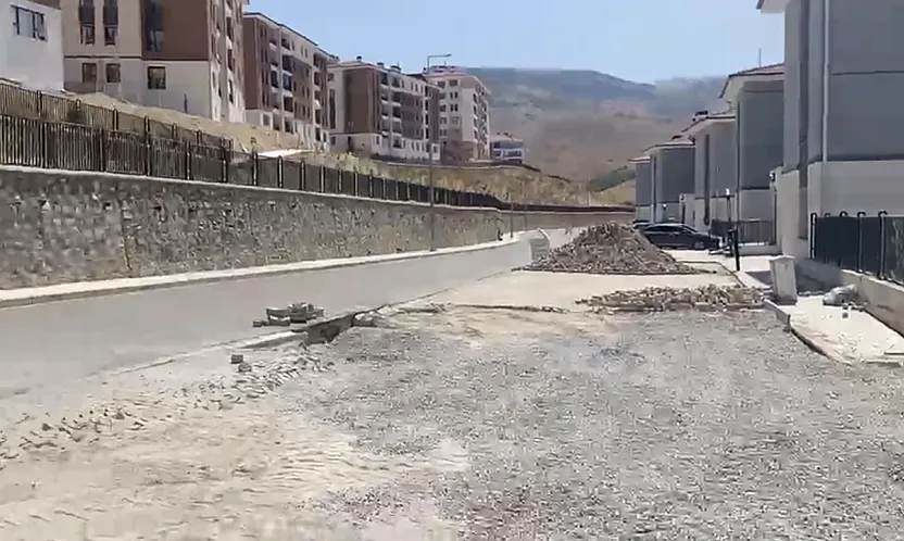 Malatya Bahçebaşı'nda Yeni Etaplarda Yol, Asansör ve Temizlik Tepkisi!