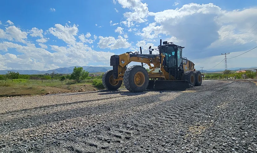 Malatya Battalgazi'de İki Mahallede Yollar Güvenli Hale Getirildi!
