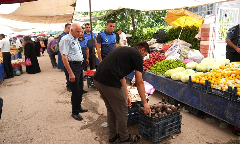 Malatya Battalgazi'de Semt Pazarı Denetimi! Zabıta Ekipleri Tezgâhları Mercek Altına Aldı