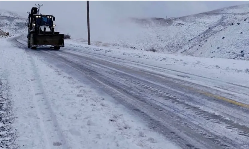 Malatya Buz Kesti! Yollar Artık Buz Pistine Döndü!