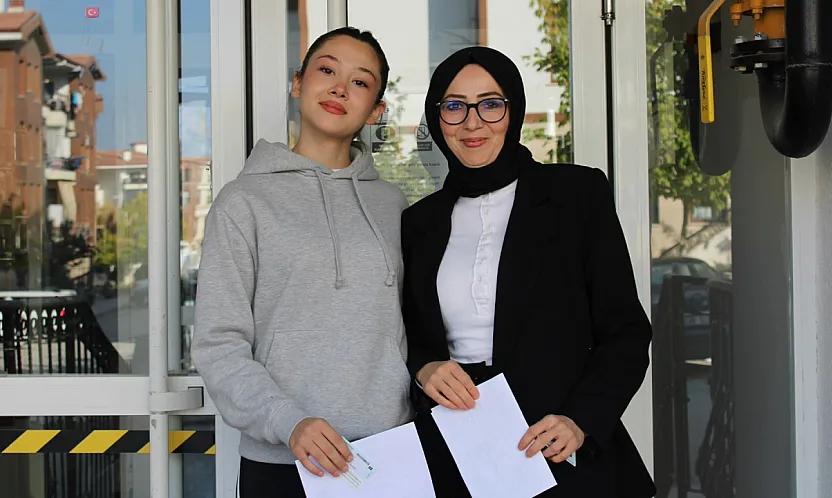 Malatya'da Anne Kızın Sınav Günü Heyecanı!