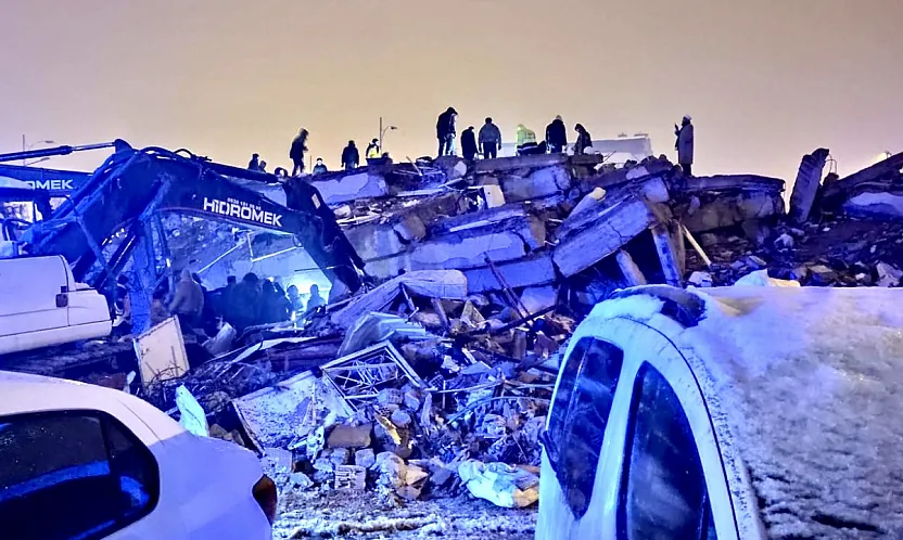 Malatya'da Bayrak Sitesi Davasında Karar Günü: 6 Sanık İçin Tutuklama Kararı