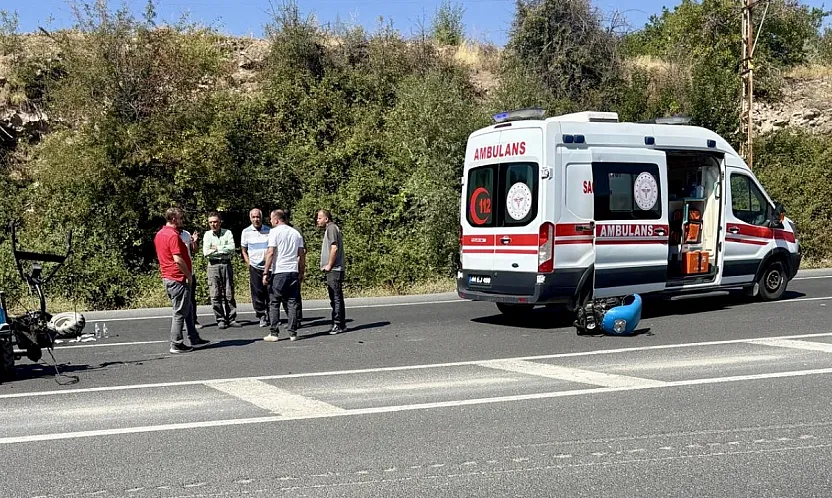 Malatya'da Çapa Motoru Ve Minibüs Çarpıştı! 1 Yaralı