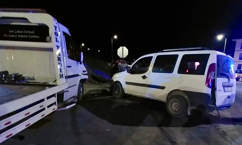 Malatya'da Çekici ile Hafif Ticari Araç Çarpıştı! Kazada 5 Kişi Yaralandı