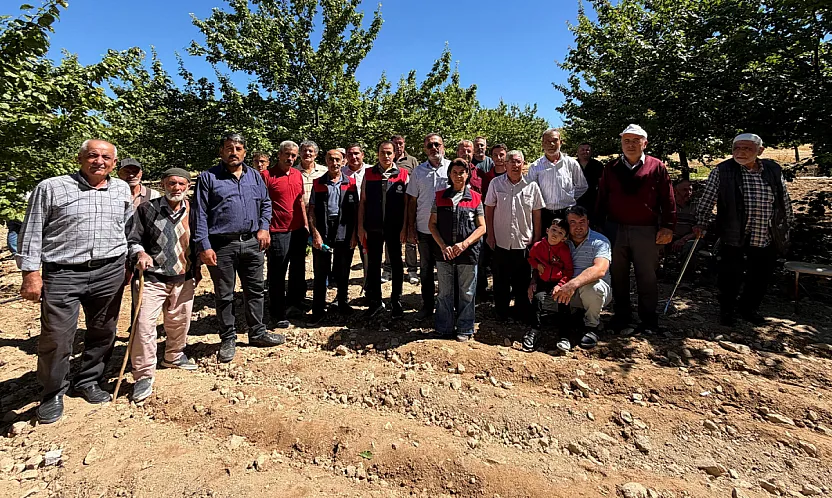 Malatya'da Çiftçiler İçin Yeni Dönem! Tarla Okulu Eğitimleri Başladı