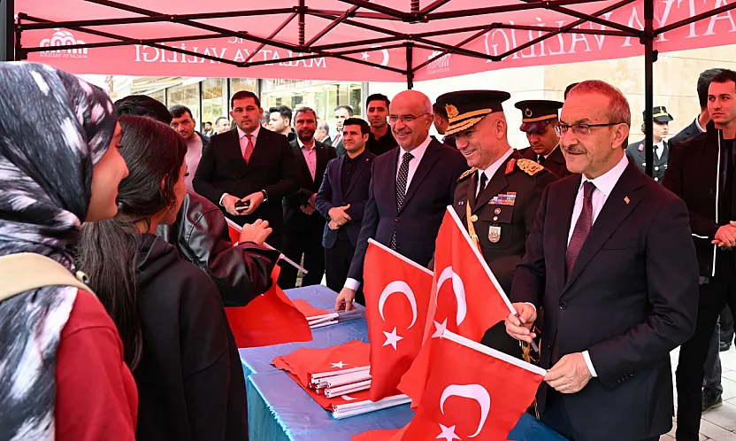 Malatya'da Cumhuriyet Bayramı İçin İlk Tören!