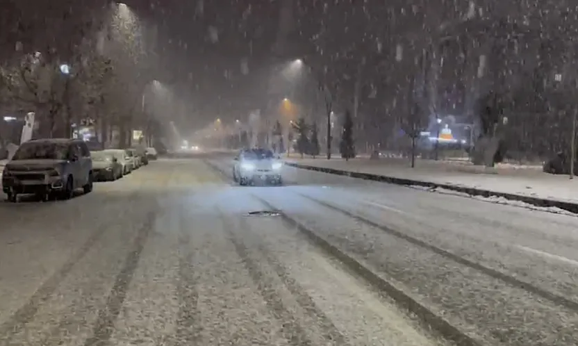 Malatya'da Kar Yağışı Etkisini Gösterdi