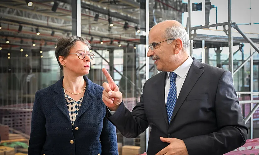 Malatya'da Enkazlar Hayat Buluyor: Türkiye'nin İlk Geri Dönüşüm Tesisi İçin İş Birliği!