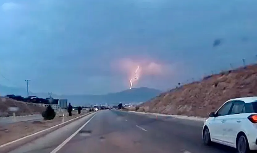 Malatya'da Gökyüzü Bir Anda Patladı!