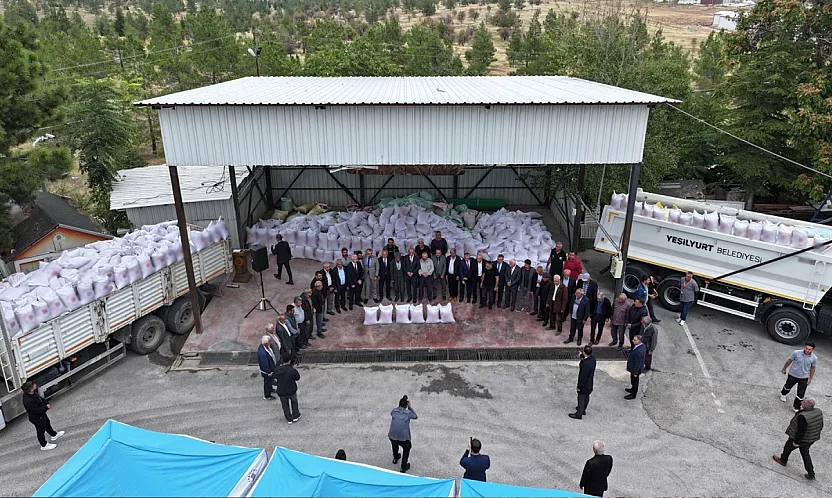Malatya'da Hayvancılıkla Uğraşan Çiftçilere Arpa Desteği!