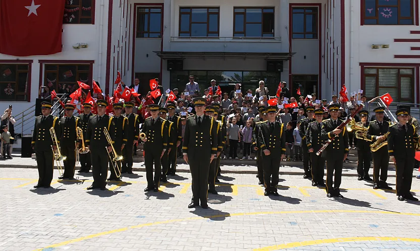 Malatya'da İlk Mektubum Mehmetçiğe Projesi! 2. Ordu Komutanlığı'ndan Öğrencilere Anlamlı Cevap
