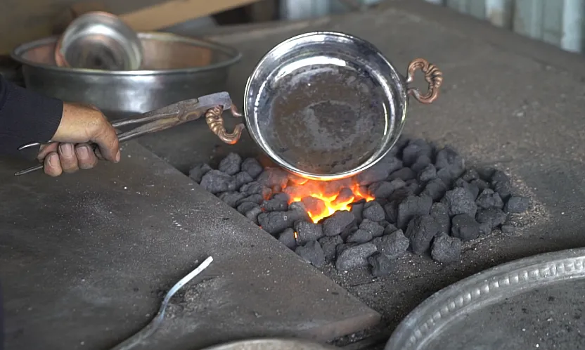 Malatya'da Kalaycılığın Son Temsilcileri: Ömür Bitti, Mesleği Devredecek Kimse Yok