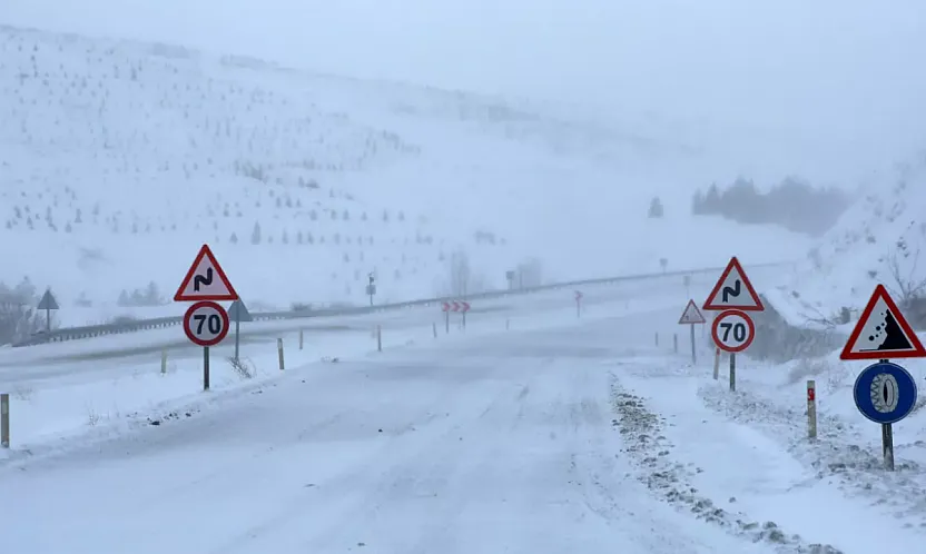 Malatya'da Kapanan Yol Saatler Sonra Açıldı