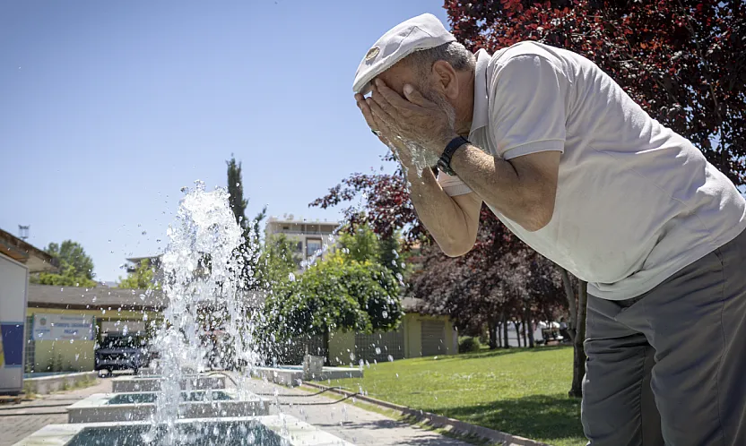 Malatya'da Kavurucu Sıcaklar Hayatı Olumsuz Etkiliyor