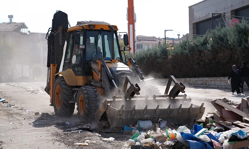 Malatya'da Konteyner Çarşısının Ardından Temizlik Çalışması!