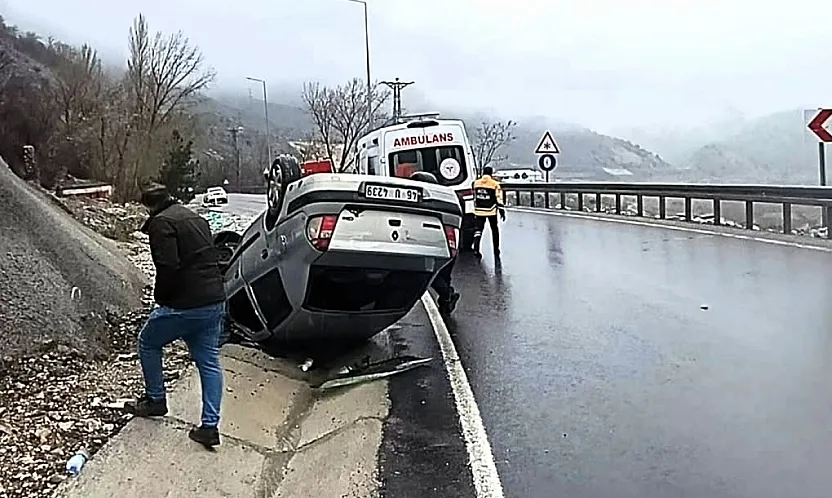 Malatya'da Kontrolden Çıkan Araç Ters Döndü: 5 Yaralı