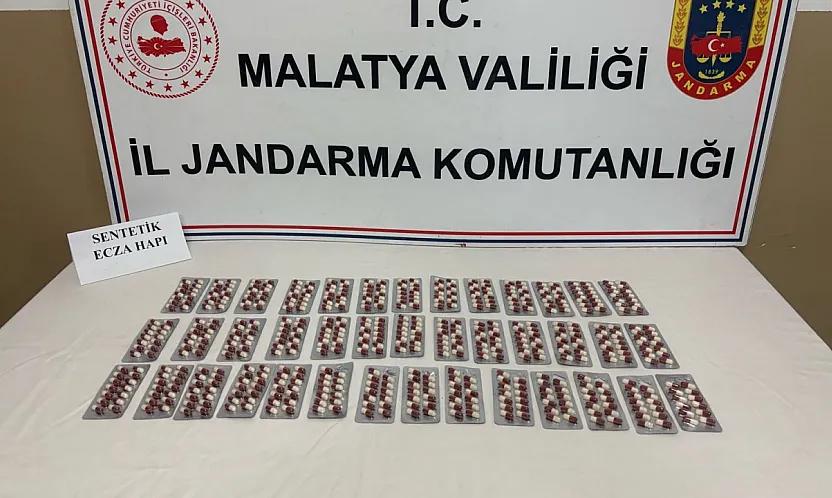 Malatya'da Narkotik Alarmı! Jandarma Operasyonunda 550 Sentetik Hap Ele Geçirildi