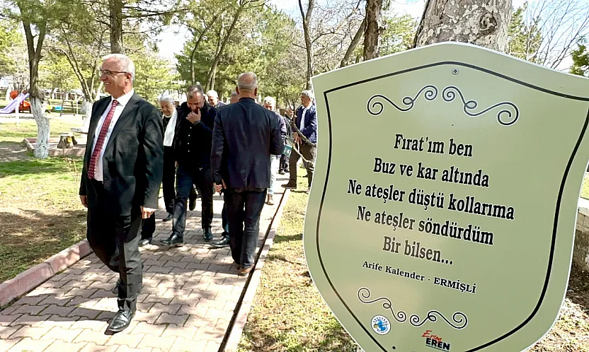 Malatya'da Ozanların Sözleri Ağaçlara Asıldı!