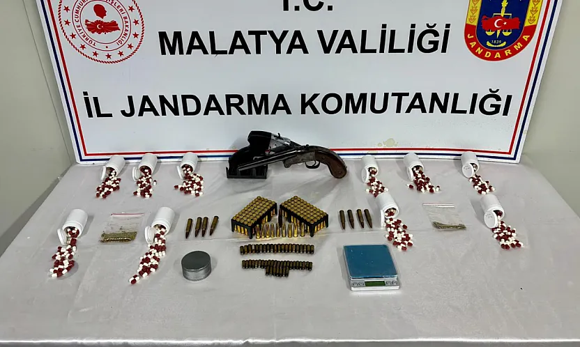 Malatya'da Sokak Satıcılarına Büyük Darbe! 2 Kişi Gözaltına Alındı