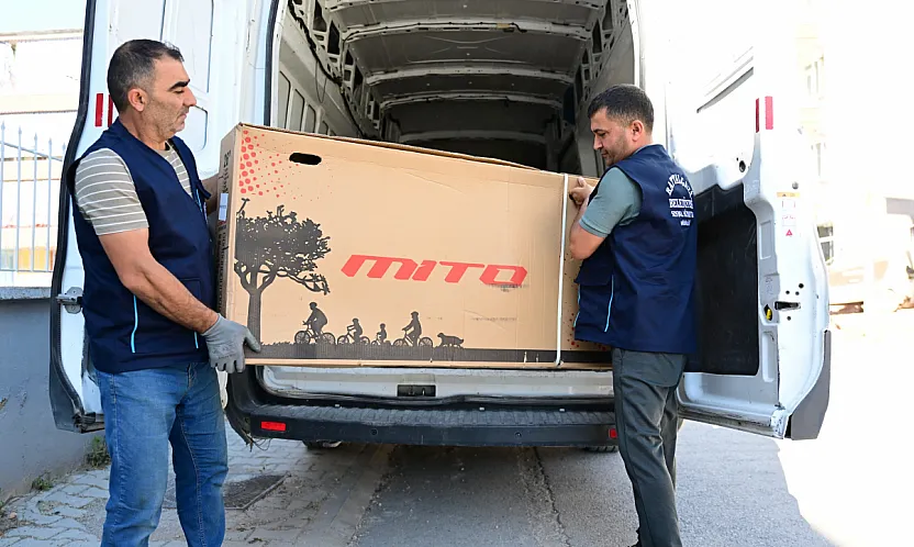 Malatya'da Sosyal Destek Alan Ailelerin Çocuklarına Anlamlı Jest